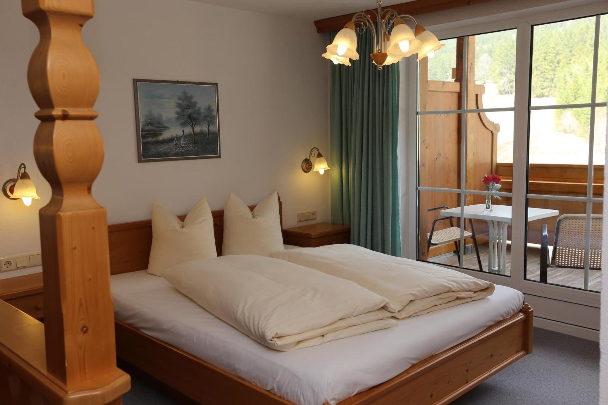 Landgasthof Schuster Nesselwängle Dış mekan fotoğraf